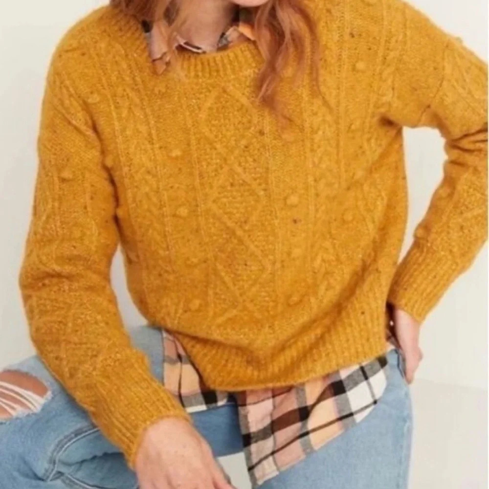 Old Navy NWT Cable Knit Crew Popcorn Sweater, wool blend mustard Sz M, 23” p2p